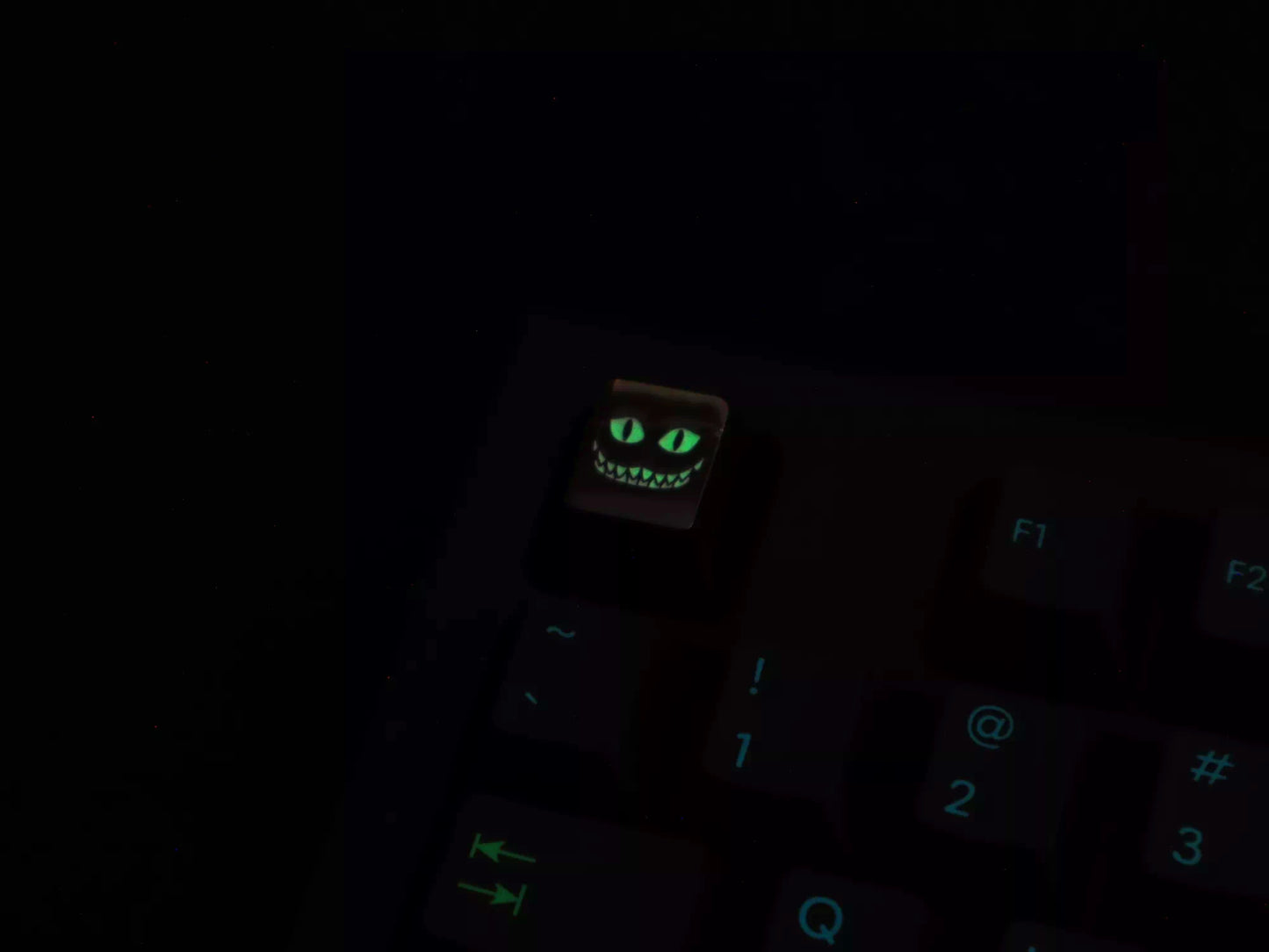 Cheshire Grin Keycap