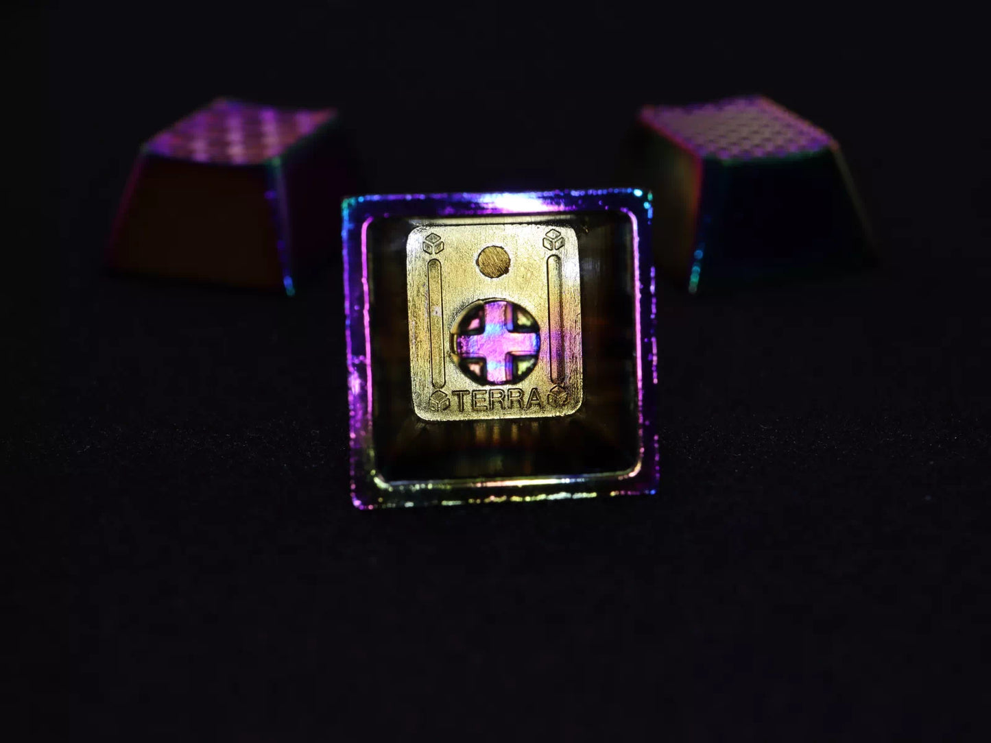 Alpha Keycap - Iridescent
