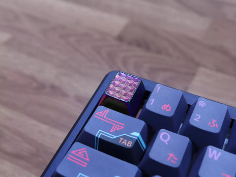 Eta Keycap - Iridescent